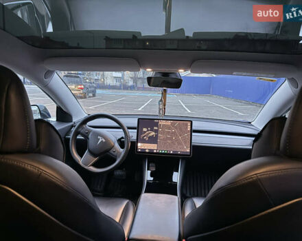 Чорний Тесла Модель 3, об'ємом двигуна 0 л та пробігом 114 тис. км за 16900 $, фото 12 на Automoto.ua