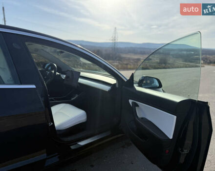 Чорний Тесла Модель 3, об'ємом двигуна 0 л та пробігом 39 тис. км за 17500 $, фото 8 на Automoto.ua