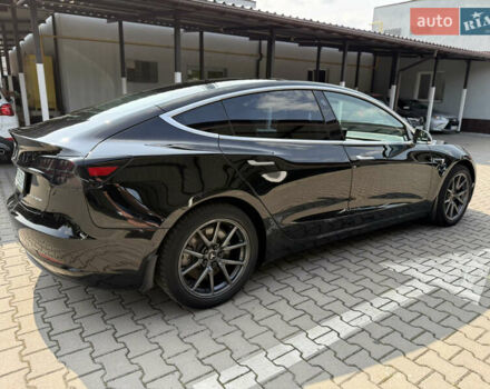 Черный Тесла Модель 3, объемом двигателя 0 л и пробегом 135 тыс. км за 15900 $, фото 5 на Automoto.ua