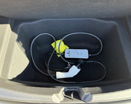 Чорний Тесла Модель 3, об'ємом двигуна 0 л та пробігом 151 тис. км за 16500 $, фото 13 на Automoto.ua