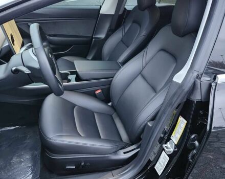 Черный Тесла Модель 3, объемом двигателя 0 л и пробегом 37 тыс. км за 8900 $, фото 6 на Automoto.ua