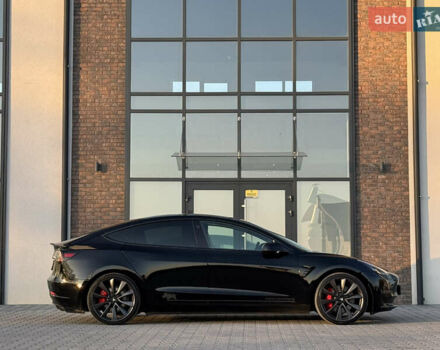 Чорний Тесла Модель 3, об'ємом двигуна 0 л та пробігом 117 тис. км за 18999 $, фото 18 на Automoto.ua