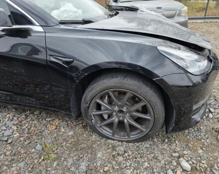 Черный Тесла Модель 3, объемом двигателя 0 л и пробегом 130 тыс. км за 303 $, фото 6 на Automoto.ua