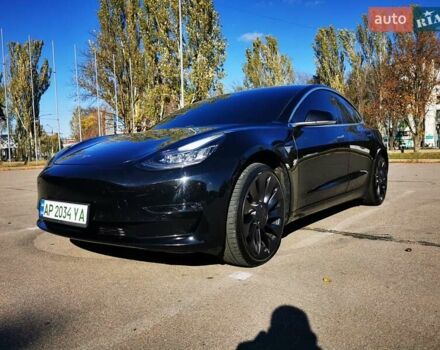 Чорний Тесла Модель 3, об'ємом двигуна 0 л та пробігом 105 тис. км за 17000 $, фото 2 на Automoto.ua