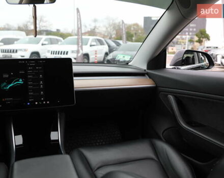 Черный Тесла Модель 3, объемом двигателя 0 л и пробегом 66 тыс. км за 17000 $, фото 12 на Automoto.ua