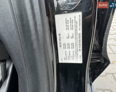 Чорний Тесла Модель 3, об'ємом двигуна 0 л та пробігом 81 тис. км за 15500 $, фото 32 на Automoto.ua