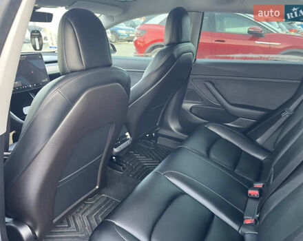 Черный Тесла Модель 3, объемом двигателя 0 л и пробегом 105 тыс. км за 15700 $, фото 10 на Automoto.ua