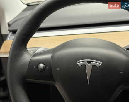 Черный Тесла Модель 3, объемом двигателя 0 л и пробегом 209 тыс. км за 17900 $, фото 76 на Automoto.ua