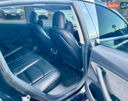 Черный Тесла Модель 3, объемом двигателя 0 л и пробегом 202 тыс. км за 13200 $, фото 17 на Automoto.ua