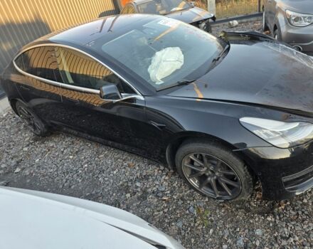 Черный Тесла Модель 3, объемом двигателя 0 л и пробегом 130 тыс. км за 11700 $, фото 7 на Automoto.ua