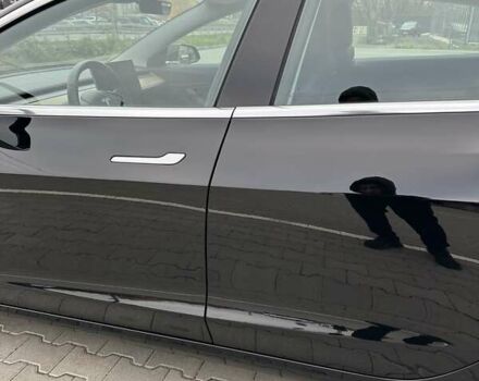 Черный Тесла Модель 3, объемом двигателя 0 л и пробегом 172 тыс. км за 16700 $, фото 13 на Automoto.ua