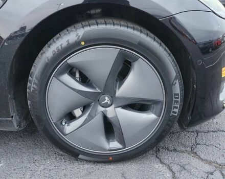 Черный Тесла Модель 3, объемом двигателя 0 л и пробегом 37 тыс. км за 8900 $, фото 13 на Automoto.ua