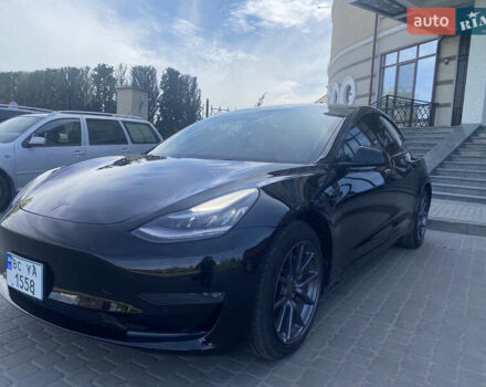Тесла Модель 3 2019 у Львові на Automoto.ua Чорний Тесла Модель 3, об'ємом двигуна 0 л та пробігом 107 тис. км за 23900 $, фото 26 на Automoto.ua