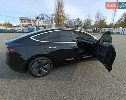 Черный Тесла Модель 3, объемом двигателя 0 л и пробегом 76 тыс. км за 16800 $, фото 7 на Automoto.ua