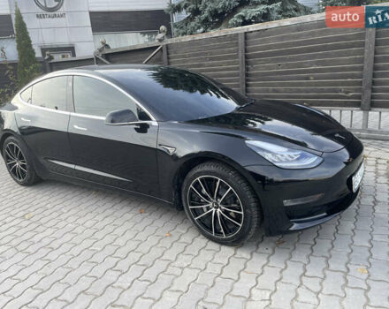 Черный Тесла Модель 3, объемом двигателя 0 л и пробегом 98 тыс. км за 16000 $, фото 3 на Automoto.ua