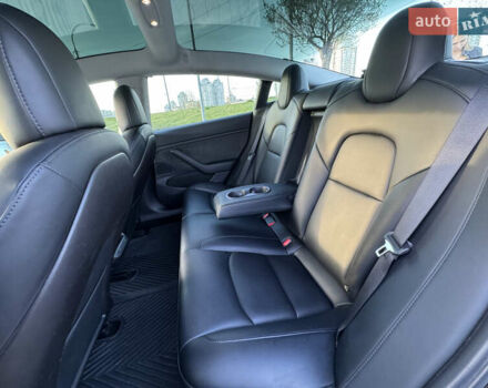 Чорний Тесла Модель 3, об'ємом двигуна 0 л та пробігом 127 тис. км за 18500 $, фото 34 на Automoto.ua