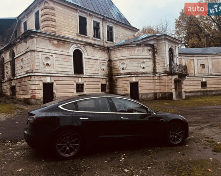 Черный Тесла Модель 3, объемом двигателя 0 л и пробегом 80 тыс. км за 18500 $, фото 2 на Automoto.ua
