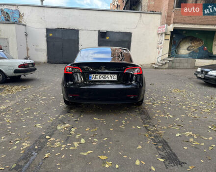 Черный Тесла Модель 3, объемом двигателя 0 л и пробегом 100 тыс. км за 22300 $, фото 4 на Automoto.ua
