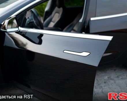 Черный Тесла Модель 3, объемом двигателя 0 л и пробегом 31 тыс. км за 28000 $, фото 2 на Automoto.ua