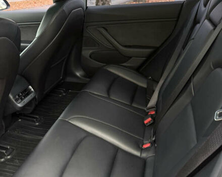 Чорний Тесла Модель 3, об'ємом двигуна 0 л та пробігом 94 тис. км за 15900 $, фото 13 на Automoto.ua