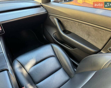 Черный Тесла Модель 3, объемом двигателя 0 л и пробегом 116 тыс. км за 18900 $, фото 19 на Automoto.ua