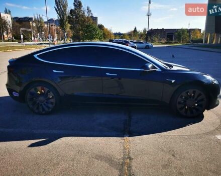 Чорний Тесла Модель 3, об'ємом двигуна 0 л та пробігом 105 тис. км за 17000 $, фото 9 на Automoto.ua