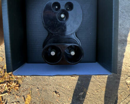 Чорний Тесла Модель 3, об'ємом двигуна 0 л та пробігом 151 тис. км за 15999 $, фото 22 на Automoto.ua