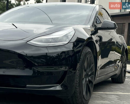 Черный Тесла Модель 3, объемом двигателя 0 л и пробегом 93 тыс. км за 15600 $, фото 2 на Automoto.ua