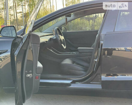 Черный Тесла Модель 3, объемом двигателя 0 л и пробегом 53 тыс. км за 18450 $, фото 39 на Automoto.ua