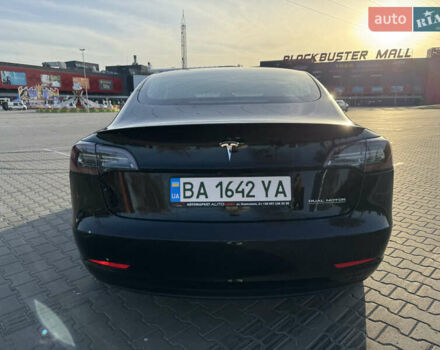 Чорний Тесла Модель 3, об'ємом двигуна 0 л та пробігом 127 тис. км за 18500 $, фото 5 на Automoto.ua