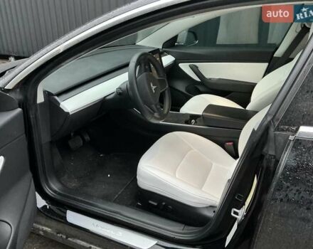 Черный Тесла Модель 3, объемом двигателя 0 л и пробегом 139 тыс. км за 11000 $, фото 9 на Automoto.ua