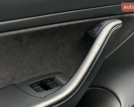 Черный Тесла Модель 3, объемом двигателя 0 л и пробегом 95 тыс. км за 16800 $, фото 11 на Automoto.ua