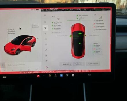 Чорний Тесла Модель 3, об'ємом двигуна 0 л та пробігом 201 тис. км за 12100 $, фото 13 на Automoto.ua