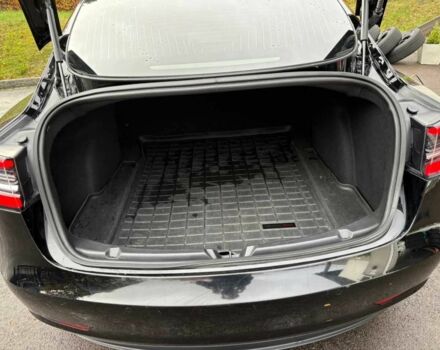 Тесла Модель 3 2019 у Києві на Automoto.ua Чорний Тесла Модель 3, об'ємом двигуна 0 л та пробігом 103 тис. км за 17400 $, фото 4 на Automoto.ua