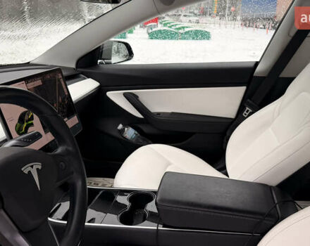 Черный Тесла Модель 3, объемом двигателя 0 л и пробегом 125 тыс. км за 16500 $, фото 23 на Automoto.ua