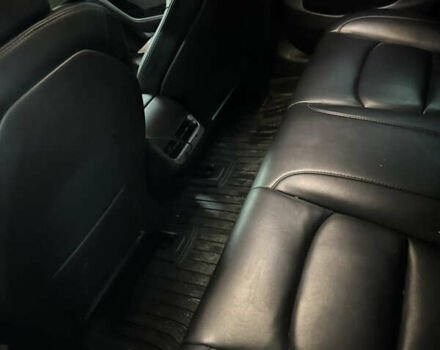 Чорний Тесла Модель 3, об'ємом двигуна 0 л та пробігом 186 тис. км за 17500 $, фото 24 на Automoto.ua