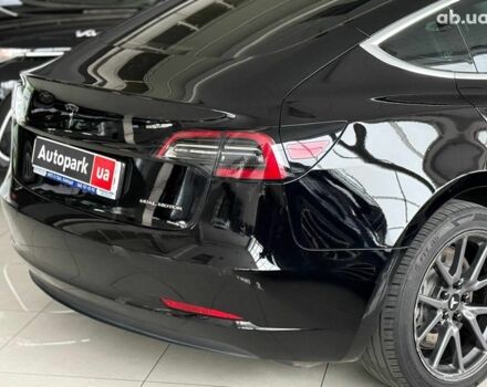 Черный Тесла Модель 3, объемом двигателя 0 л и пробегом 120 тыс. км за 16940 $, фото 5 на Automoto.ua