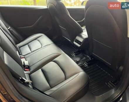 Черный Тесла Модель 3, объемом двигателя 0 л и пробегом 83 тыс. км за 19500 $, фото 15 на Automoto.ua