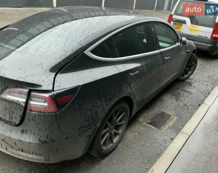 Черный Тесла Модель 3, объемом двигателя 0 л и пробегом 139 тыс. км за 11000 $, фото 2 на Automoto.ua