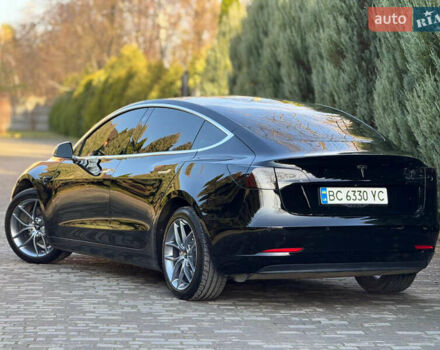 Чорний Тесла Модель 3, об'ємом двигуна 0 л та пробігом 137 тис. км за 13200 $, фото 10 на Automoto.ua