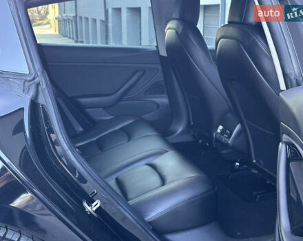 Черный Тесла Модель 3, объемом двигателя 0 л и пробегом 121 тыс. км за 19400 $, фото 61 на Automoto.ua