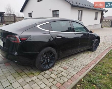 Черный Тесла Модель 3, объемом двигателя 0 л и пробегом 180 тыс. км за 10999 $, фото 4 на Automoto.ua