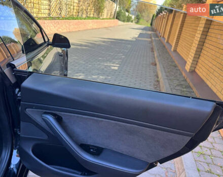 Черный Тесла Модель 3, объемом двигателя 0 л и пробегом 116 тыс. км за 18900 $, фото 27 на Automoto.ua