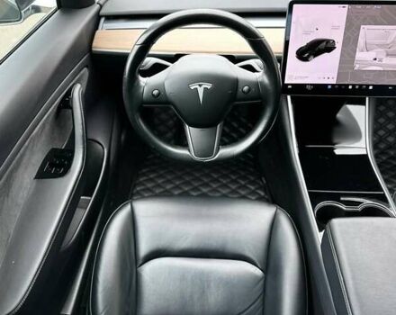 Черный Тесла Модель 3, объемом двигателя 0 л и пробегом 193 тыс. км за 27000 $, фото 121 на Automoto.ua