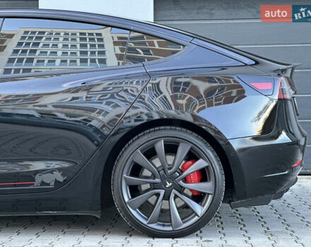 Черный Тесла Модель 3, объемом двигателя 0 л и пробегом 121 тыс. км за 19400 $, фото 32 на Automoto.ua