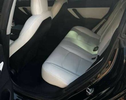 Чорний Тесла Модель 3, об'ємом двигуна 0 л та пробігом 54 тис. км за 13900 $, фото 6 на Automoto.ua