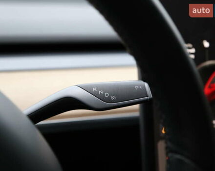 Черный Тесла Модель 3, объемом двигателя 0 л и пробегом 159 тыс. км за 17000 $, фото 16 на Automoto.ua