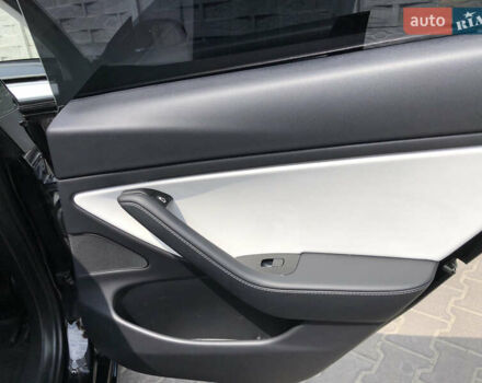 Черный Тесла Модель 3, объемом двигателя 0 л и пробегом 111 тыс. км за 21000 $, фото 18 на Automoto.ua