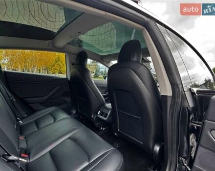 Черный Тесла Модель 3, объемом двигателя 0 л и пробегом 71 тыс. км за 19800 $, фото 3 на Automoto.ua