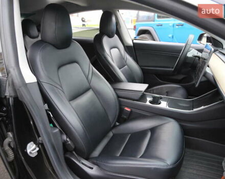 Черный Тесла Модель 3, объемом двигателя 0 л и пробегом 159 тыс. км за 17000 $, фото 11 на Automoto.ua